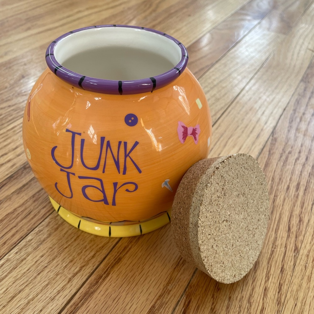 Novelty ceramic jar